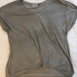 Tee